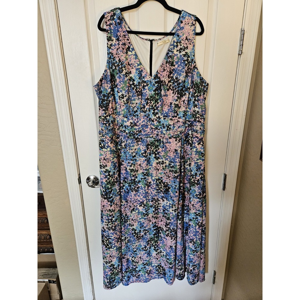 eShakti Wayward Fancies Floral Sleeveless V-Neck Pockets Maxi Dress, Plus 3X